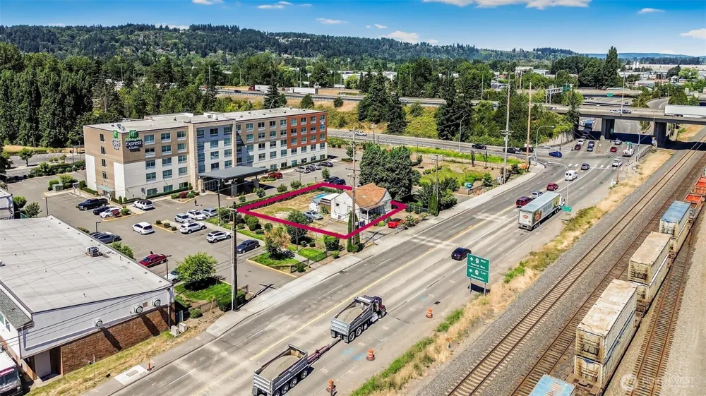 509 C STREET SW Auburn, WA 98001