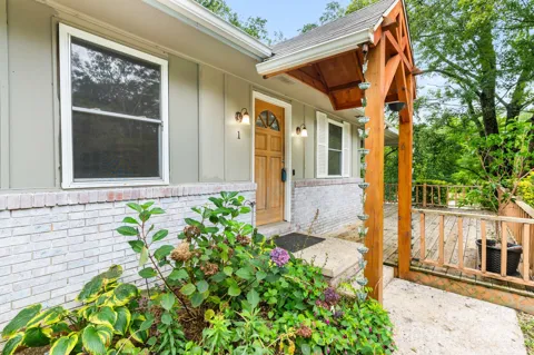 1 Eastcrest Drive