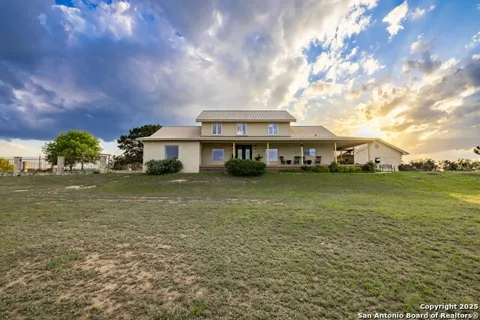247 Huntleigh Rd