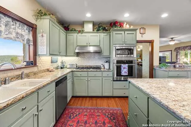 247 Huntleigh Rd Hunt, TX 78024