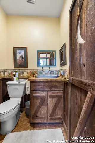 247 Huntleigh Rd Hunt, TX 78024