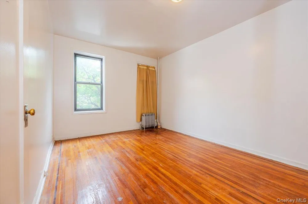 758 Brady Avenue #214 Bronx, NY 10462