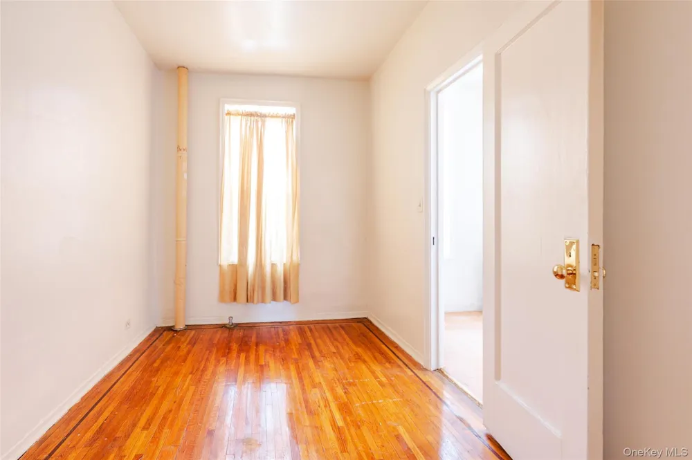 758 Brady Avenue #214 Bronx, NY 10462