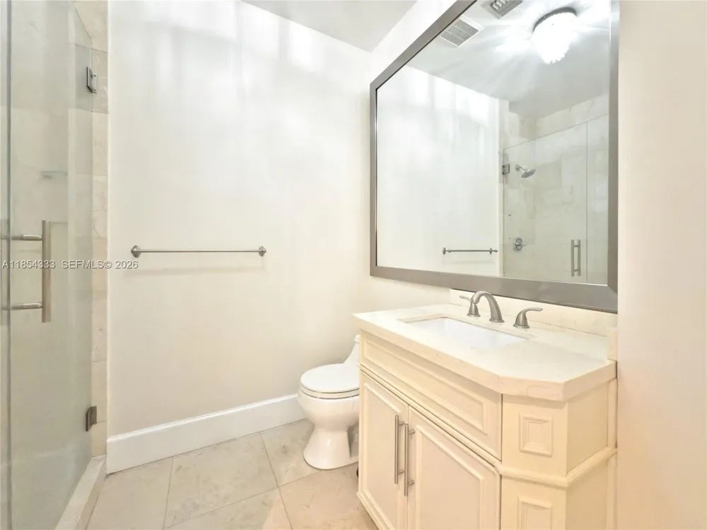 848 Brickell Key Dr #306 Miami, FL 33131