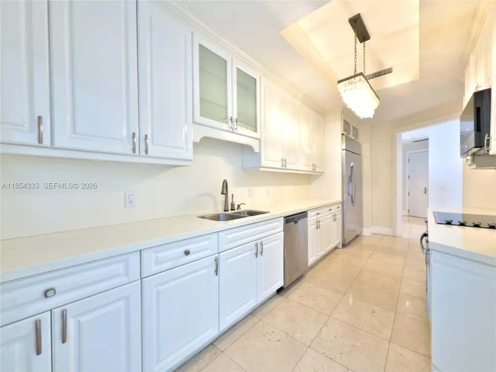 848 Brickell Key Dr #306 Miami, FL 33131