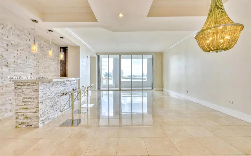848 Brickell Key Dr #306 Miami, FL 33131