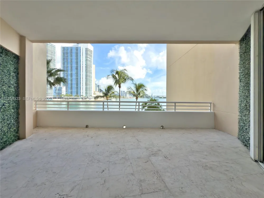 848 Brickell Key Dr #306 Miami, FL 33131