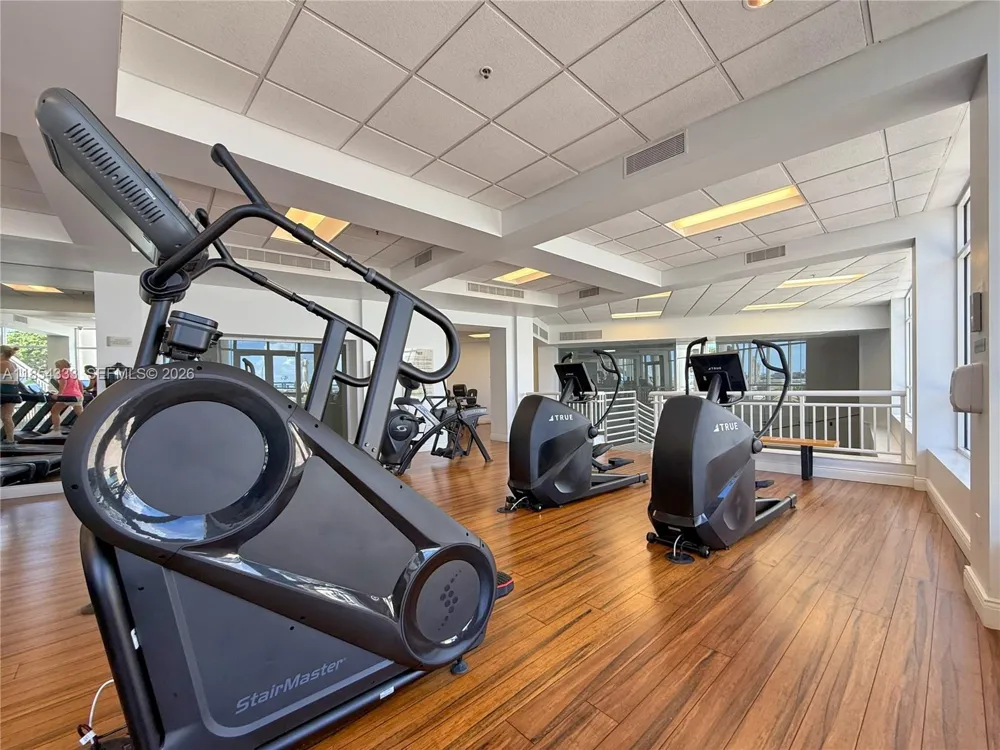 848 Brickell Key Dr #306 Miami, FL 33131