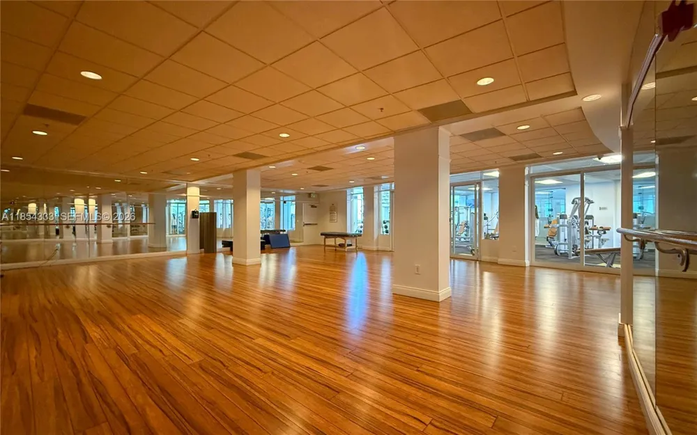 848 Brickell Key Dr #306 Miami, FL 33131