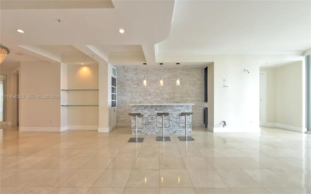848 Brickell Key Dr #306 Miami, FL 33131