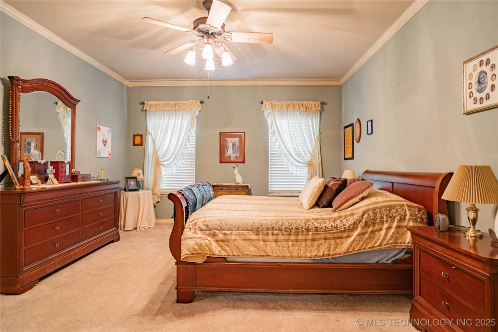 706 S Tallchief Avenue Skiatook, OK 74070