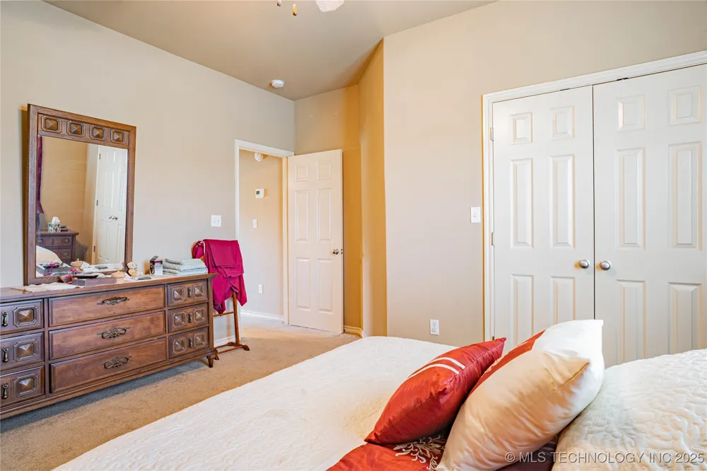 706 S Tallchief Avenue Skiatook, OK 74070