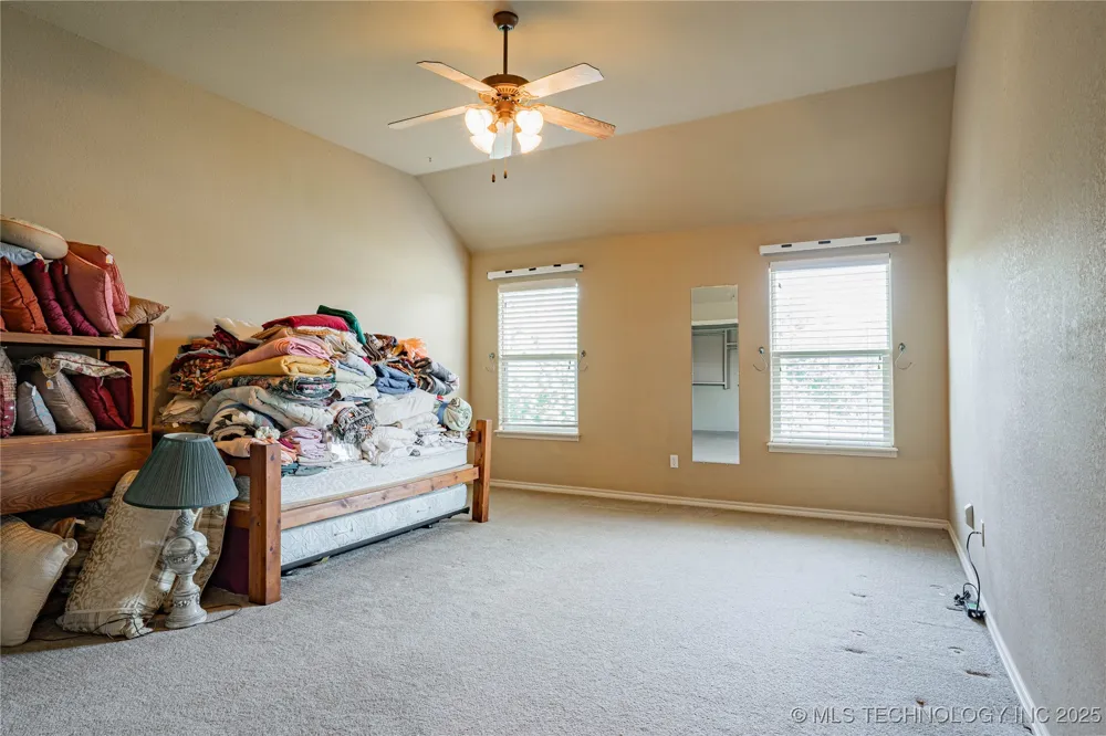 706 S Tallchief Avenue Skiatook, OK 74070