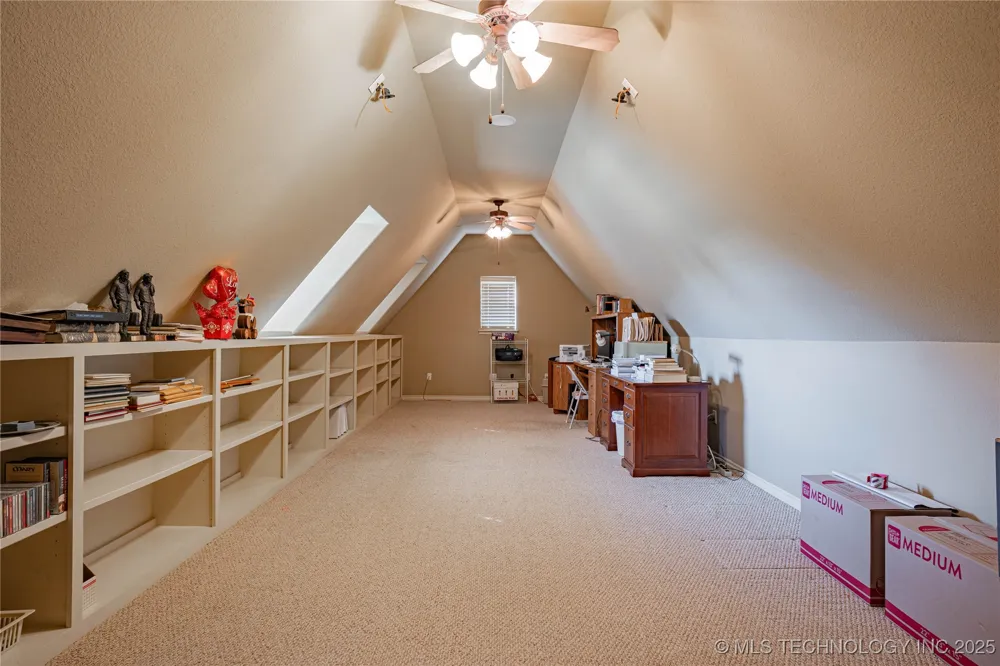 706 S Tallchief Avenue Skiatook, OK 74070