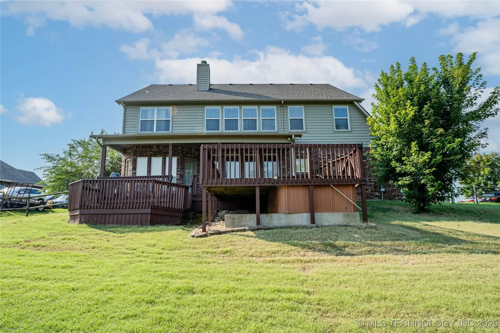 706 S Tallchief Avenue Skiatook, OK 74070