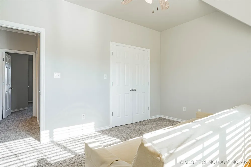 706 S Tallchief Avenue Skiatook, OK 74070