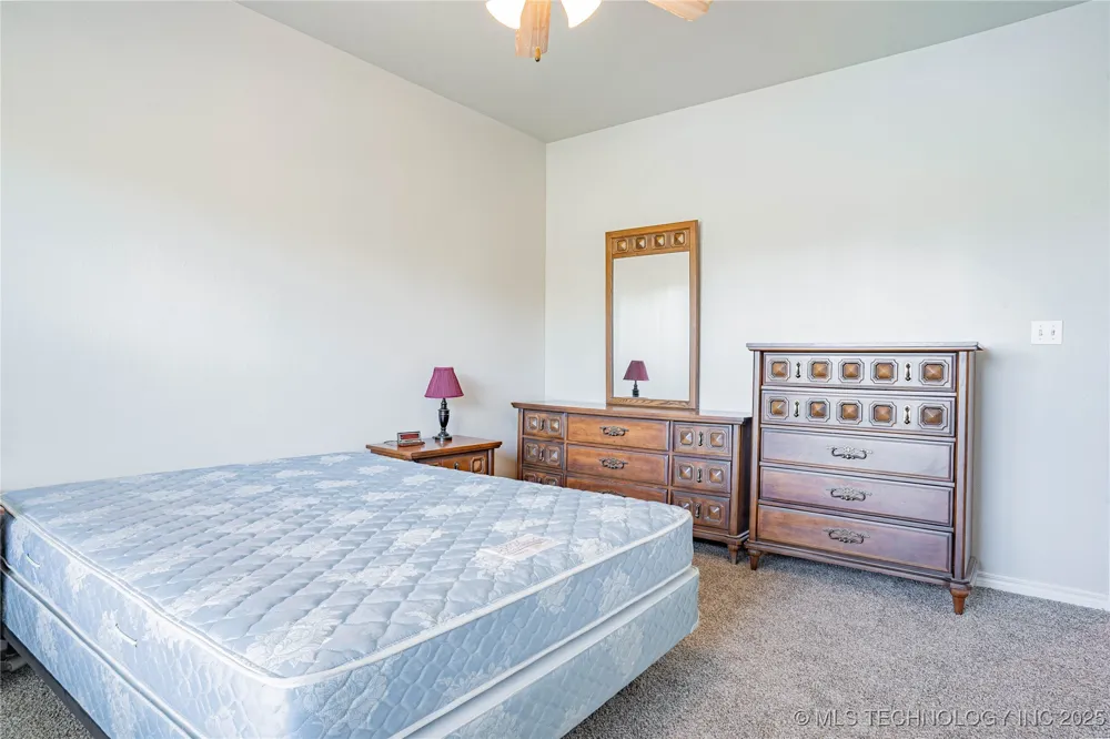 706 S Tallchief Avenue Skiatook, OK 74070