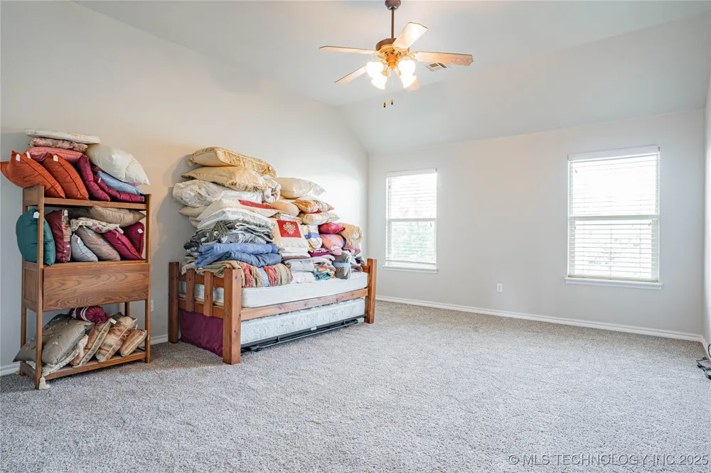 706 S Tallchief Avenue Skiatook, OK 74070
