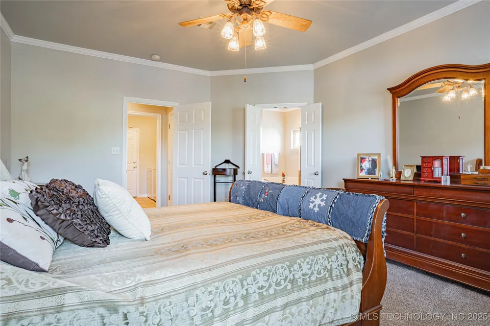 706 S Tallchief Avenue Skiatook, OK 74070