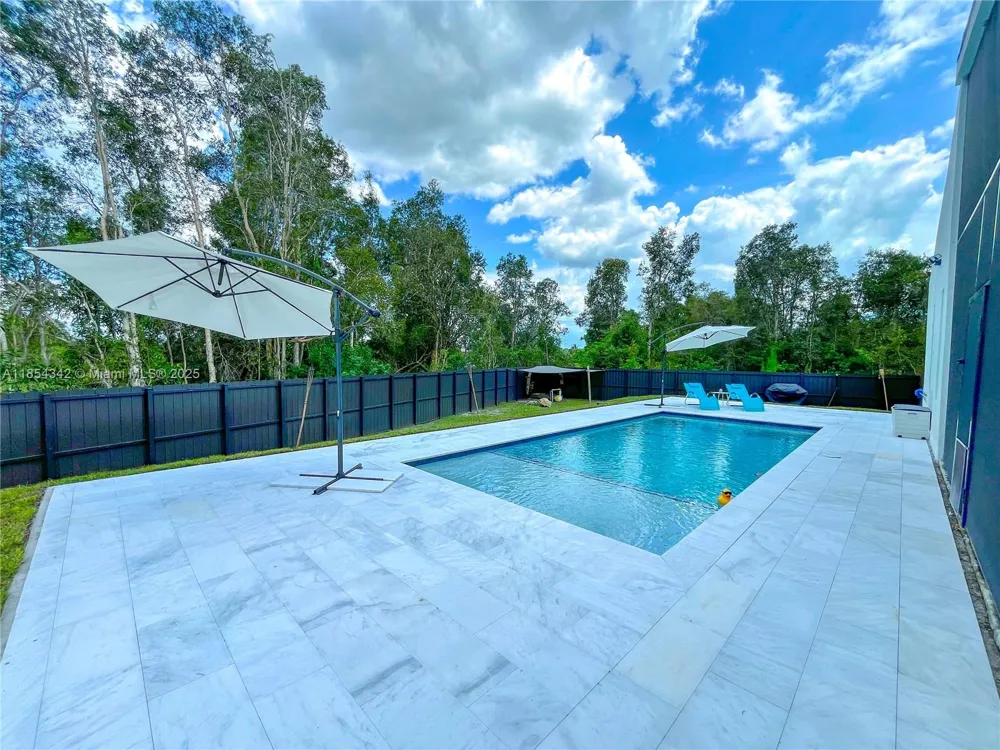 395 Pace Avenue Lehigh Acres, FL 33974