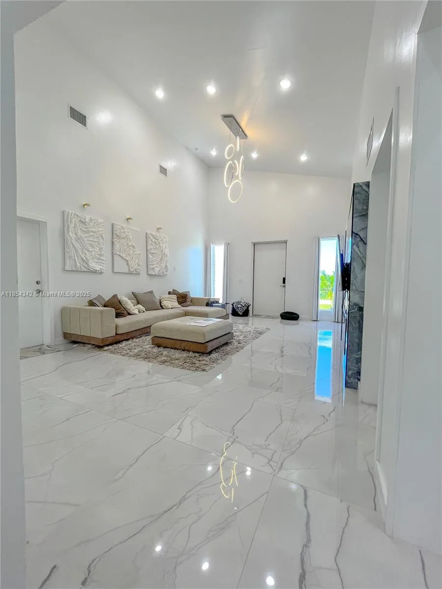 395 Pace Avenue Lehigh Acres, FL 33974