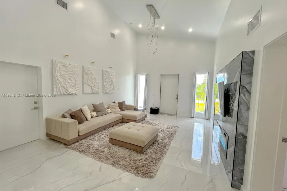 395 Pace Avenue Lehigh Acres, FL 33974