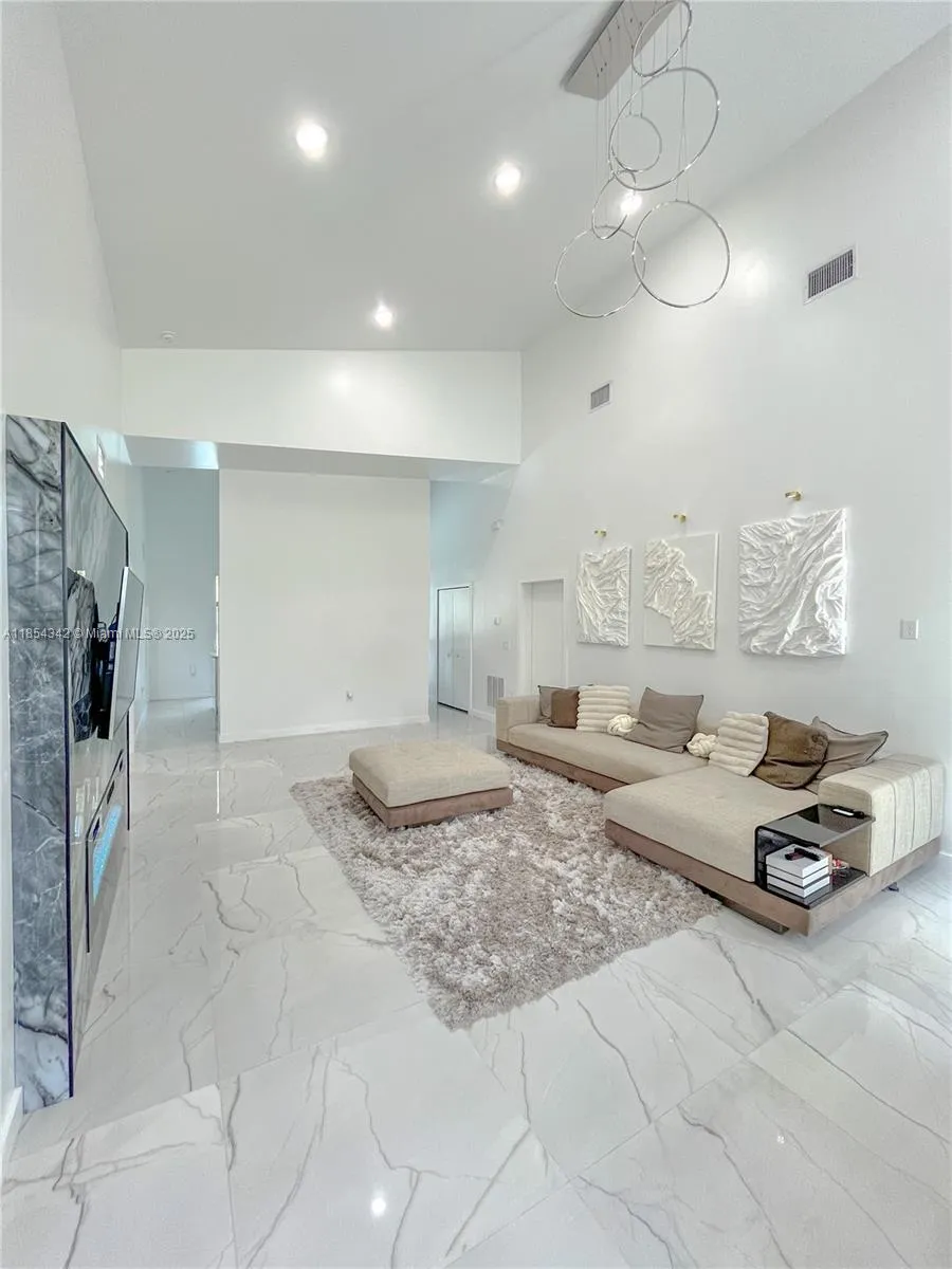 395 Pace Avenue Lehigh Acres, FL 33974