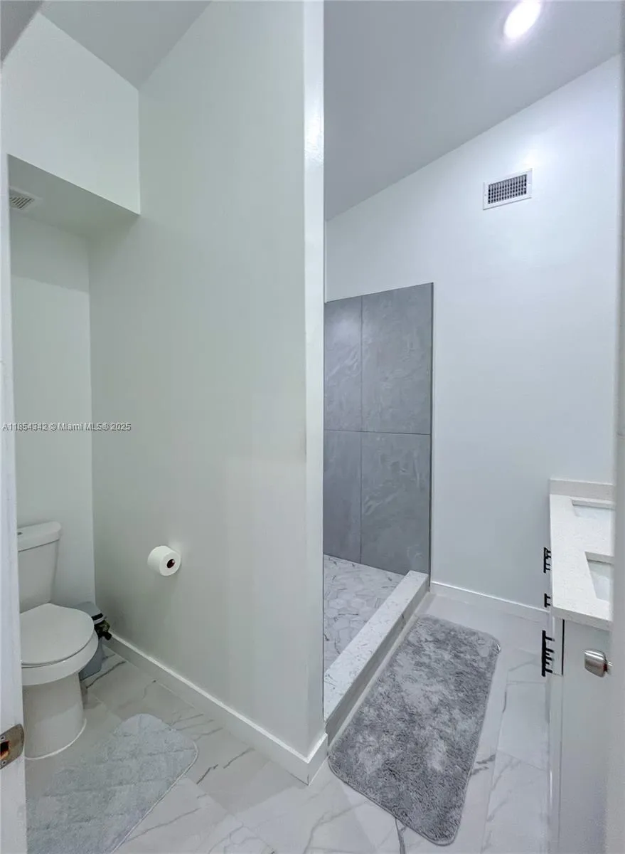 395 Pace Avenue Lehigh Acres, FL 33974