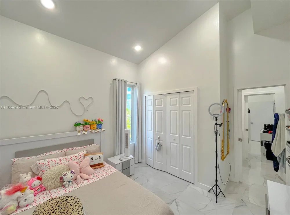 395 Pace Avenue Lehigh Acres, FL 33974