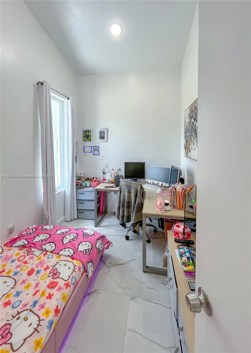 395 Pace Avenue Lehigh Acres, FL 33974