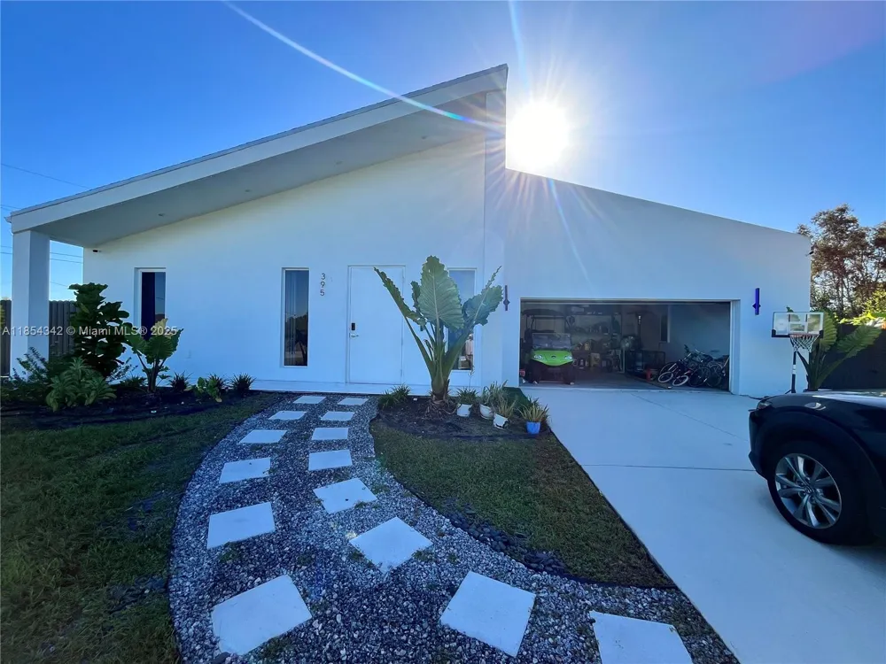 395 Pace Avenue Lehigh Acres, FL 33974