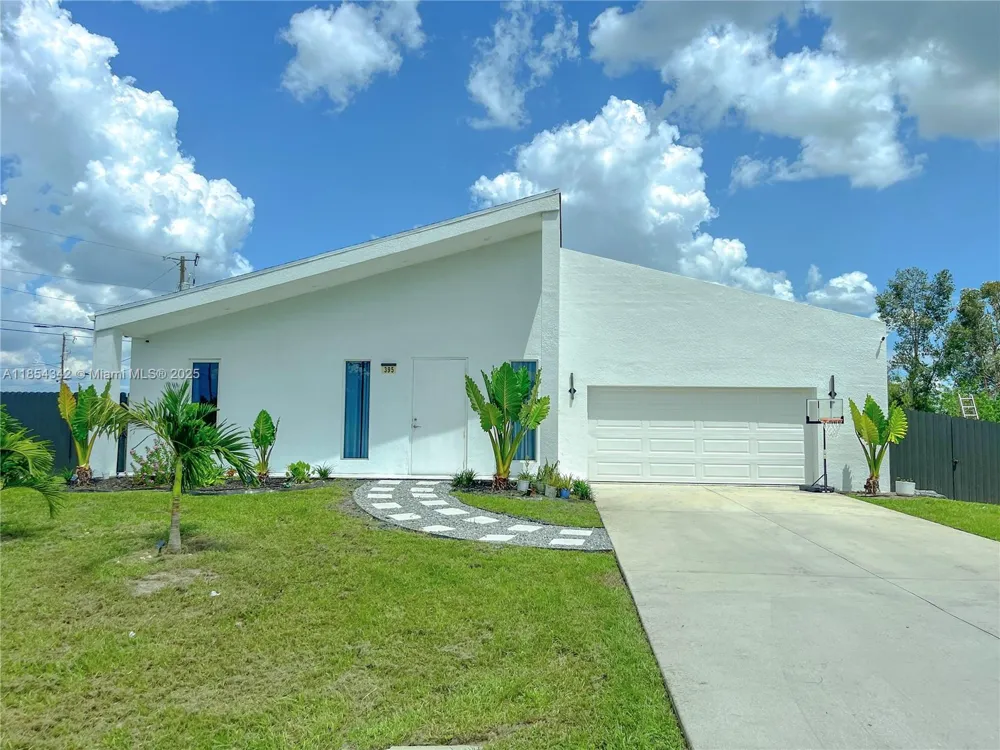 395 Pace Avenue Lehigh Acres, FL 33974