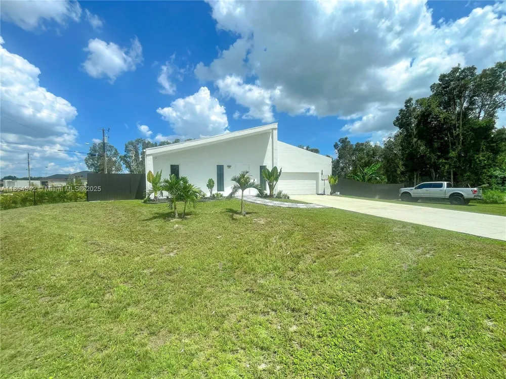 395 Pace Avenue Lehigh Acres, FL 33974