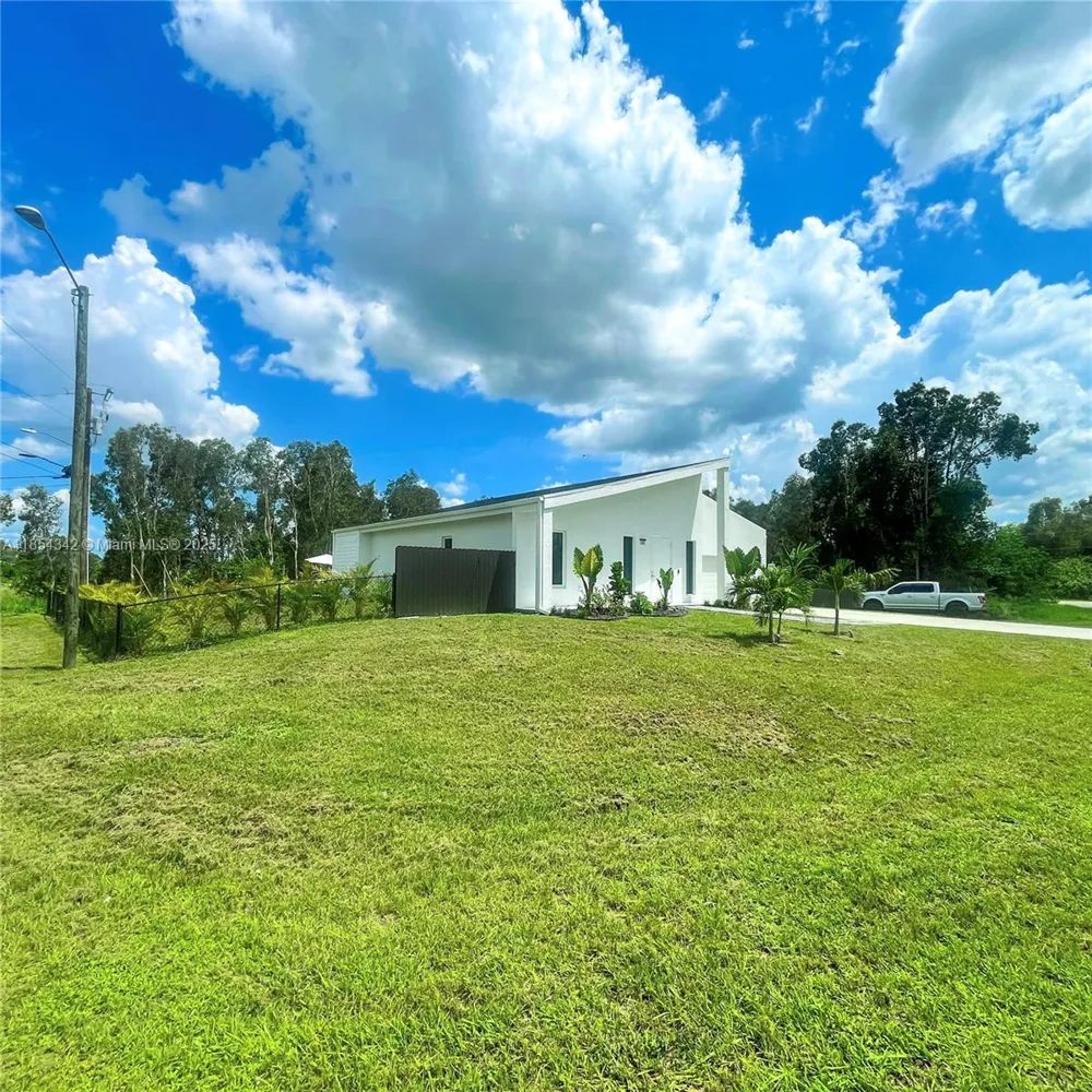 395 Pace Avenue Lehigh Acres, FL 33974