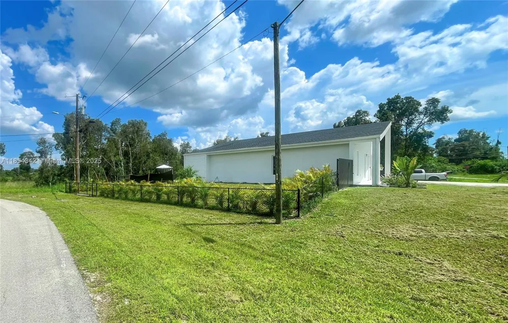 395 Pace Avenue Lehigh Acres, FL 33974