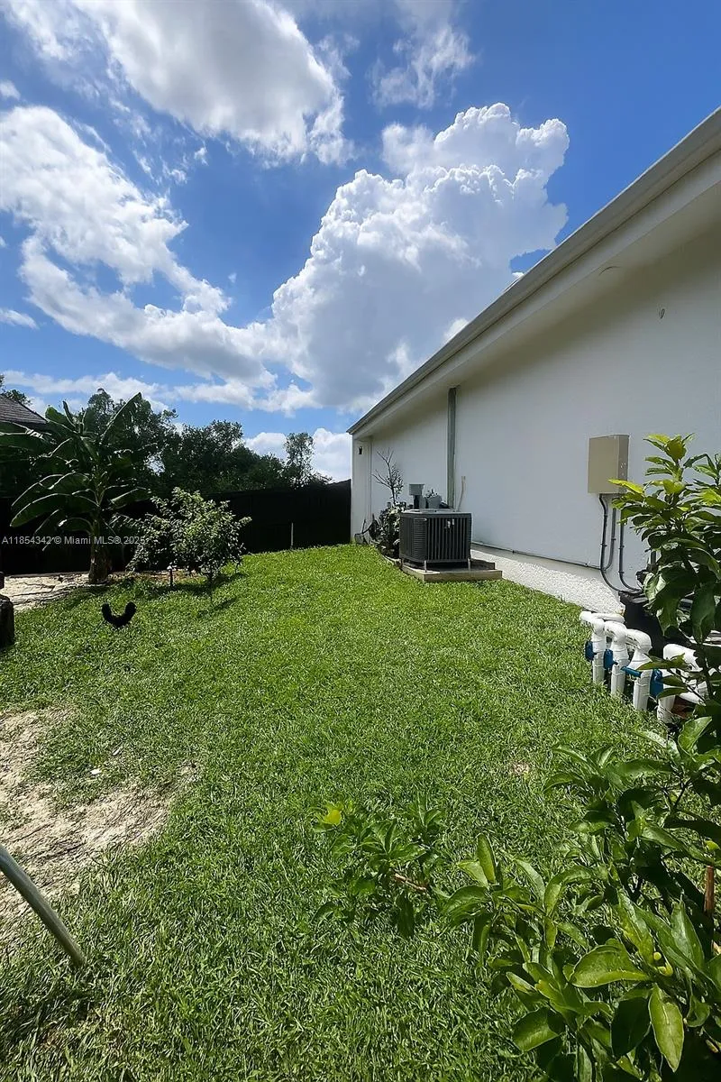 395 Pace Avenue Lehigh Acres, FL 33974