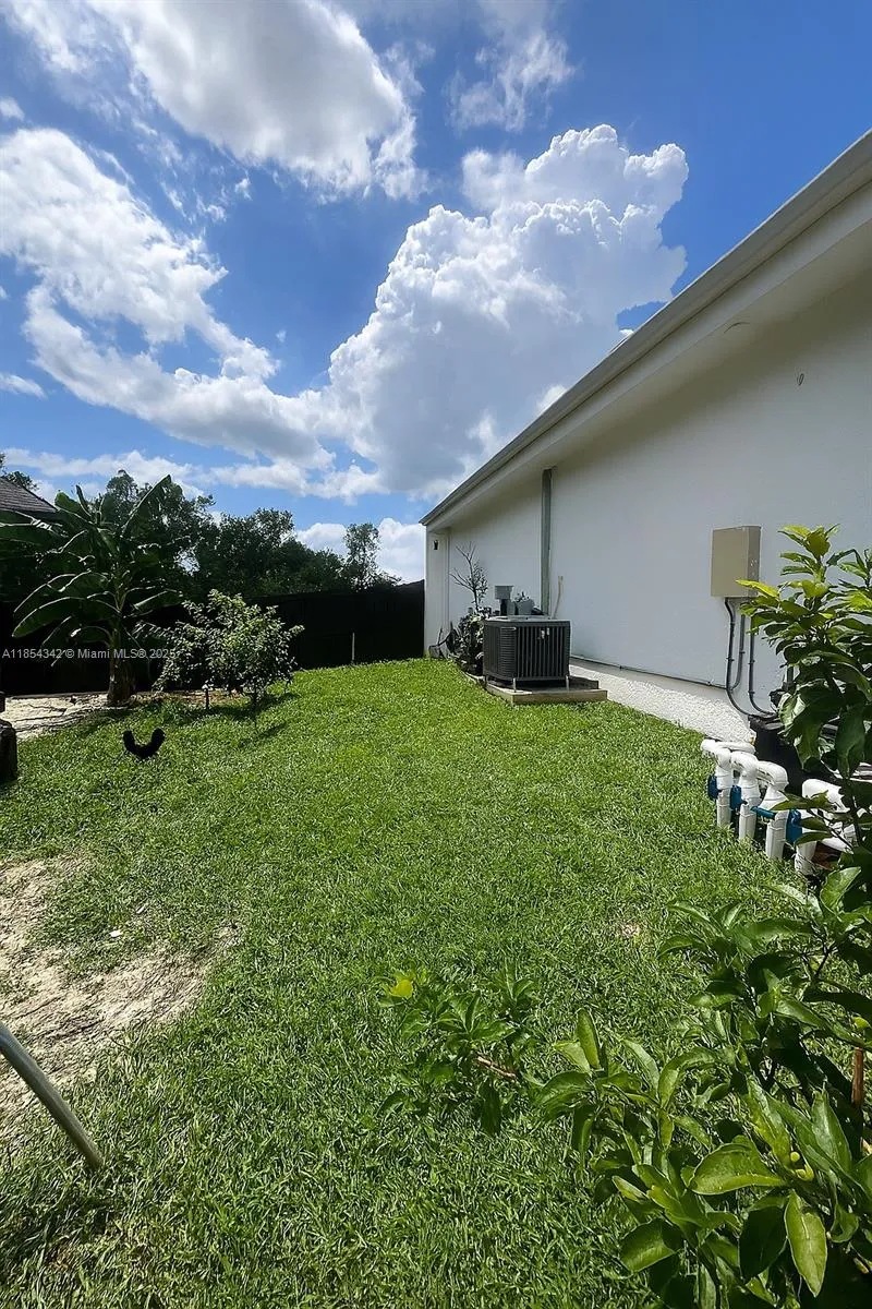 395 Pace Avenue Lehigh Acres, FL 33974