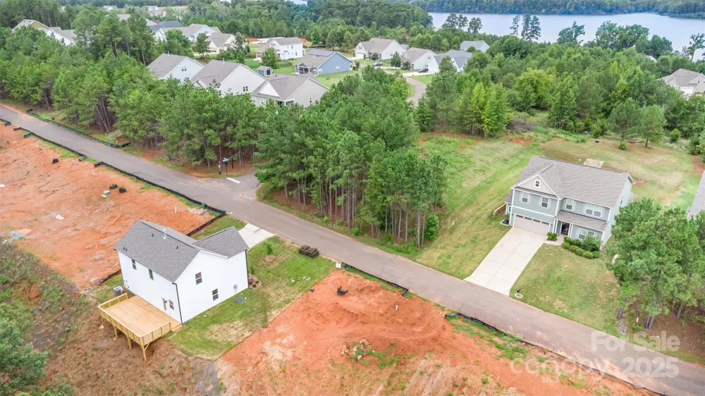 10336 Lakeshore Drive Lancaster, SC 29720