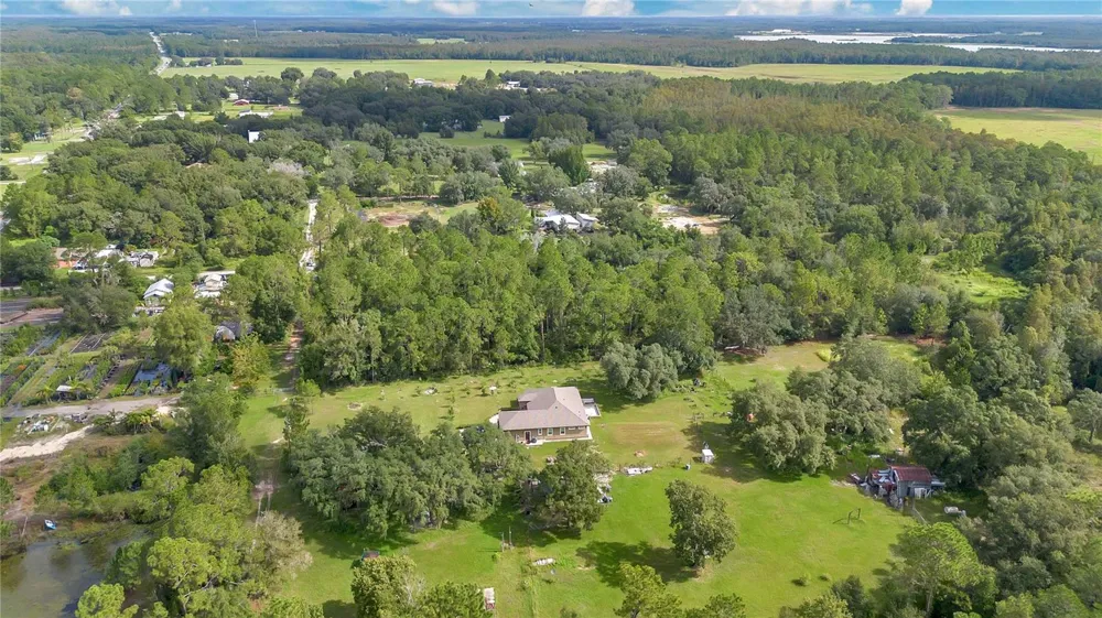 FARMINGDALE ROAD Clermont, FL 34714