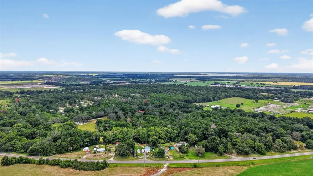 1862 S US 301 Sumterville, FL 33585