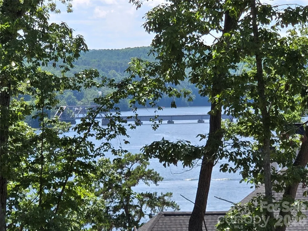 178 Kingfisher Court #29 Badin Lake, NC 28127