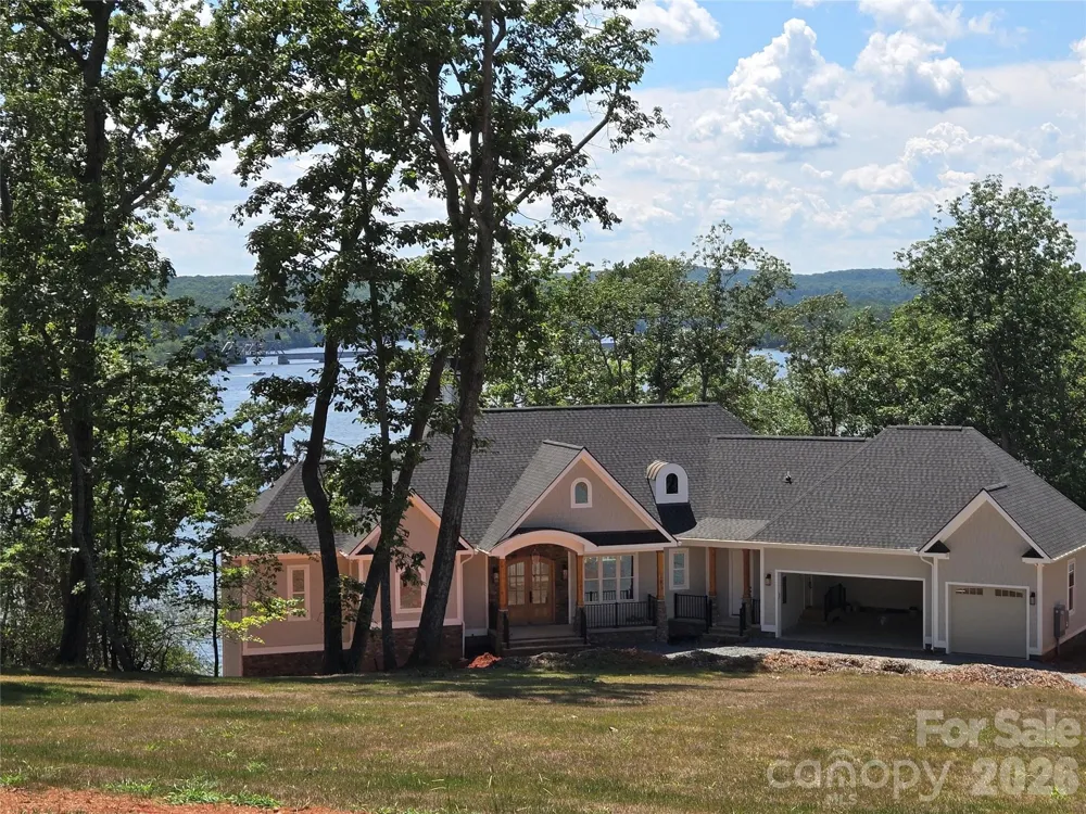 178 Kingfisher Court #29 Badin Lake, NC 28127