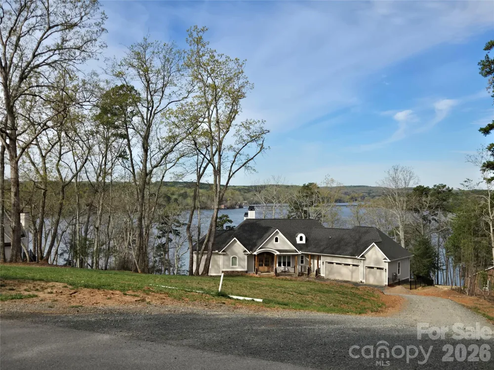 178 Kingfisher Court #29 Badin Lake, NC 28127
