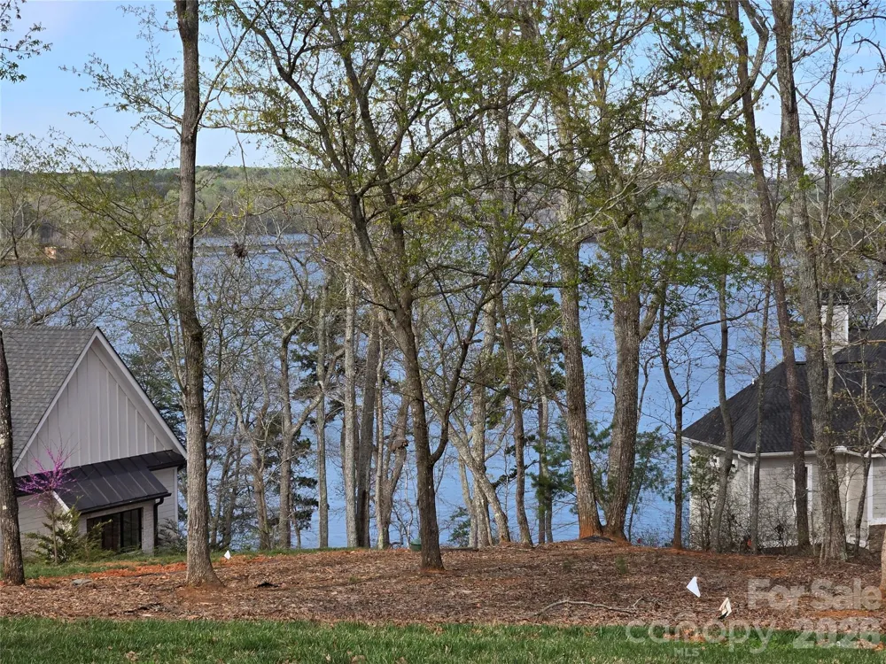 178 Kingfisher Court #29 Badin Lake, NC 28127