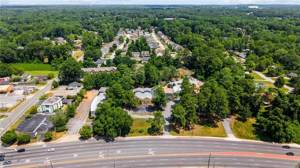 5706 Memorial Drive Stone Mountain, GA 30083