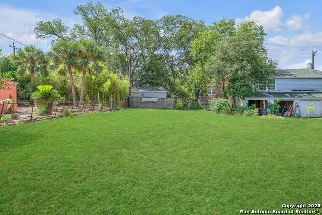 122 W Norwood Ct San Antonio, TX 78212