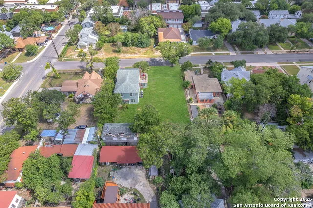 122 W Norwood Ct San Antonio, TX 78212