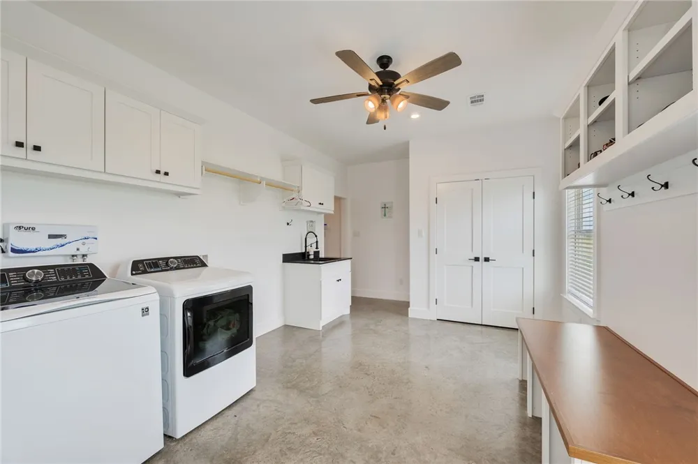 2970 County Road 270 Cameron, TX 76520