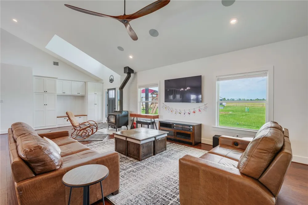 2970 County Road 270 Cameron, TX 76520