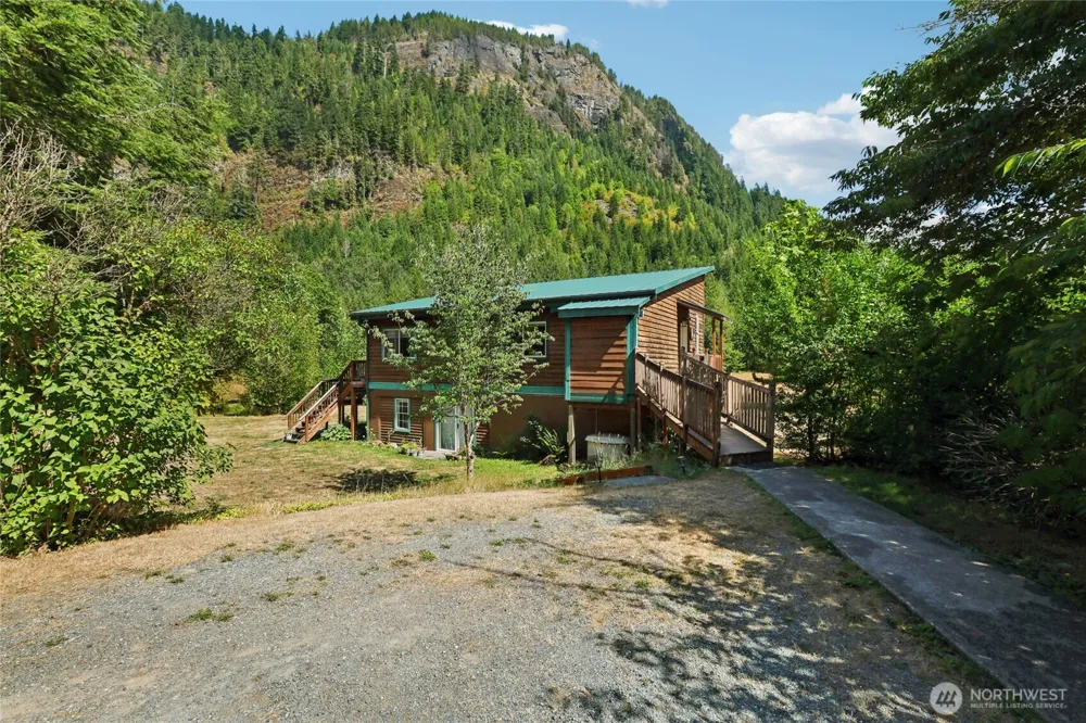 14341 State Route 530 Concrete, WA 98237